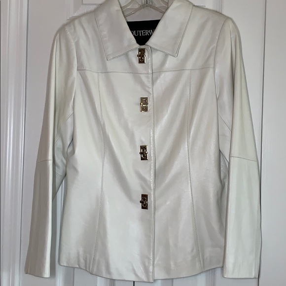 Price Reduced! Outerwear by Lisa Leather Jacket - Picture 2 of 16
